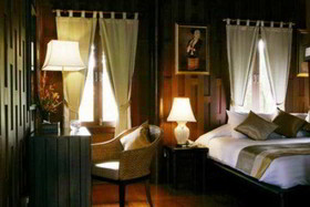 Baan Amphawa Resort & Spa