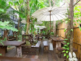Bann Suan Maeklong