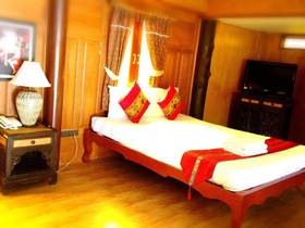 Jaroenrat Resort