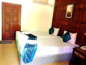 Jaroenrat Resort