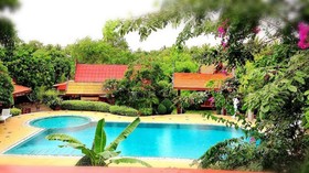 Jaroenrat Resort