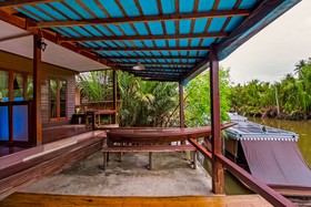 The House Amphawa by Oyo Rooms