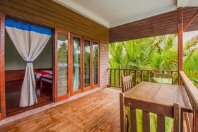 The House Amphawa by Oyo Rooms