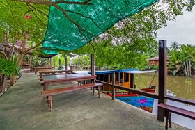The House Amphawa by Oyo Rooms