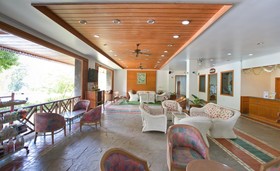 Muaklek Paradise Resort