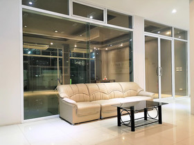 River Residence Saraburi Hotel