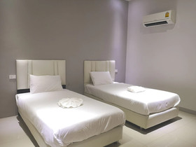 River Residence Saraburi Hotel