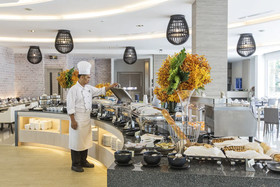 Kantary 304 Hotel