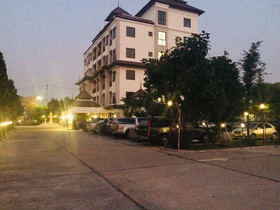 The Green Residence 304