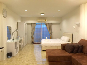 108 Beds Hostel