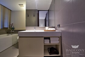 Balcony Courtyard Si Racha Hotel & Serviced Apartments