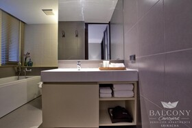 Balcony Courtyard Si Racha Hotel & Serviced Apartments
