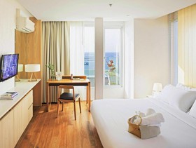 Balcony Seaside Sriracha Hotel & Serviced Apartments