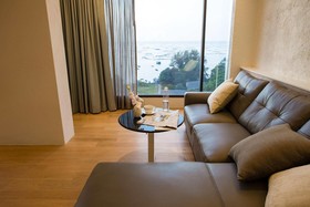 Balcony Seaside Sriracha Hotel & Serviced Apartments