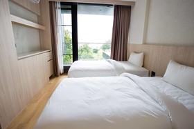Balcony Seaside Sriracha Hotel & Serviced Apartments