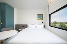 Go Hotel Bowin At Robinson Lifestyle Bowin