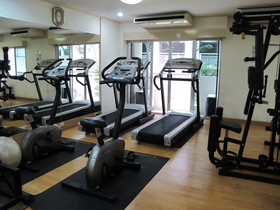 Green Life Service Apartment