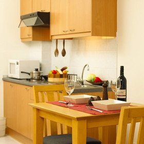 Green Life Service Apartment