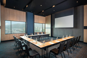 Holiday Inn & Suites Siracha Laemchabang
