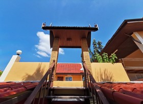 Lek Homestay