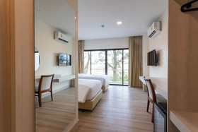 Porestva Hotel Sriracha