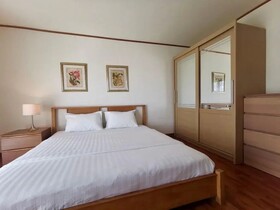 Sriracha Avenue Serviced Apartment
