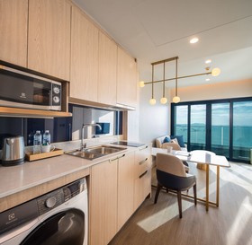 S Sriracha Hotel And Residence