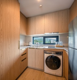 S Sriracha Hotel And Residence