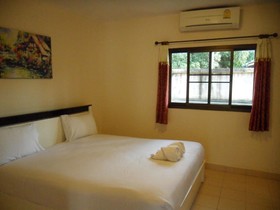 Thai Crystal Resident