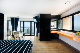 The Loft Seaside Sriracha