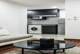 Winner Sriracha Service Apartment