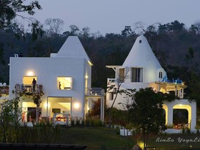 Aristo Chic Resort & Farm