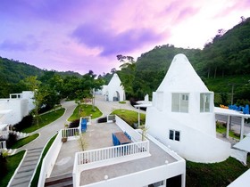 Aristo Chic Resort & Farm