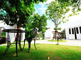 Aristo Chic Resort & Farm