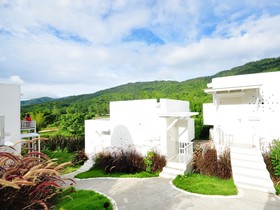 Aristo Chic Resort & Farm