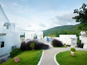 Aristo Chic Resort & Farm