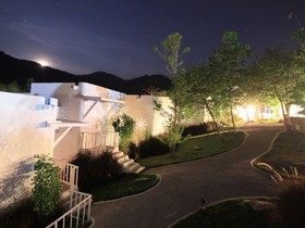 Aristo Chic Resort & Farm