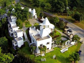 Aristo Chic Resort & Farm