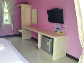 Baan Chom Jan Suan Phung
