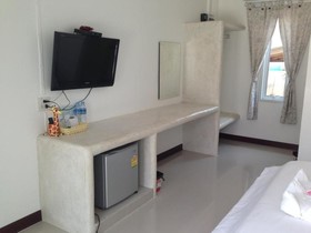 Baan Chom Jan Suan Phung