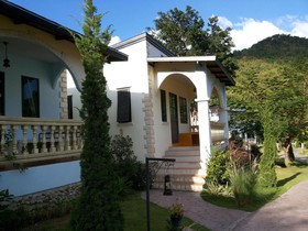 Stamp Hills Resort & Restaurant