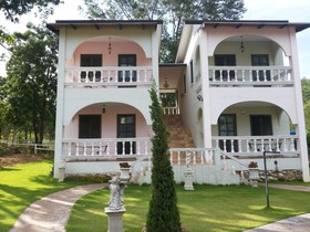 Stamp Hills Resort & Restaurant