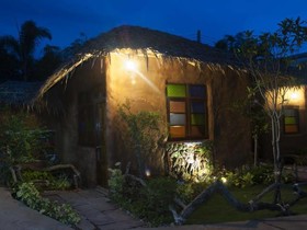 Baandin Rimnum Resort