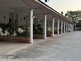 Maingam Resort
