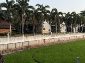 Maingam Resort