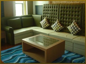 Sri U-Thong Grand Hotel