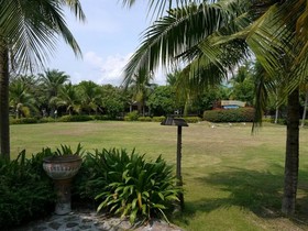 Jack Beach Resort