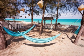 Mumsa Beach Resort & Restaurant