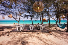 Mumsa Beach Resort & Restaurant