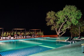 Sunshine Paradise Resort